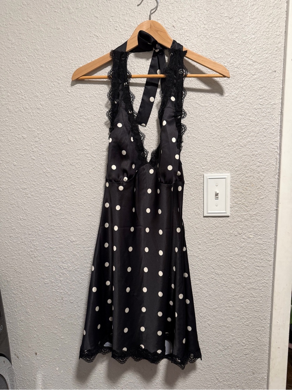 Lioness Polk a dot dress size L - Picture 3 of 8
